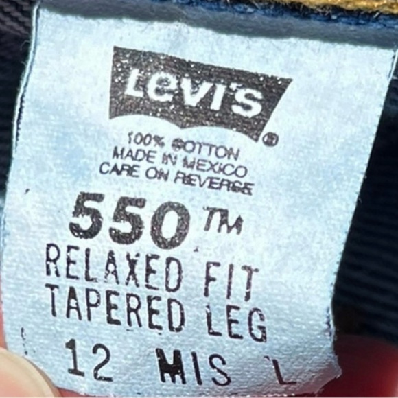 🌻VINTAGE Levi's Women's 550 Cotton Relaxed Fit Tapered Leg Jeans - Picture 9 of 10